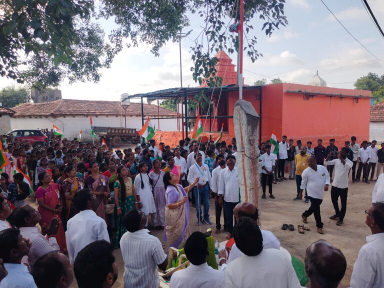 మరవెల్లిలో ఘనంగా స్వాతంత్ర దినోత్సవ వేడుకలు…